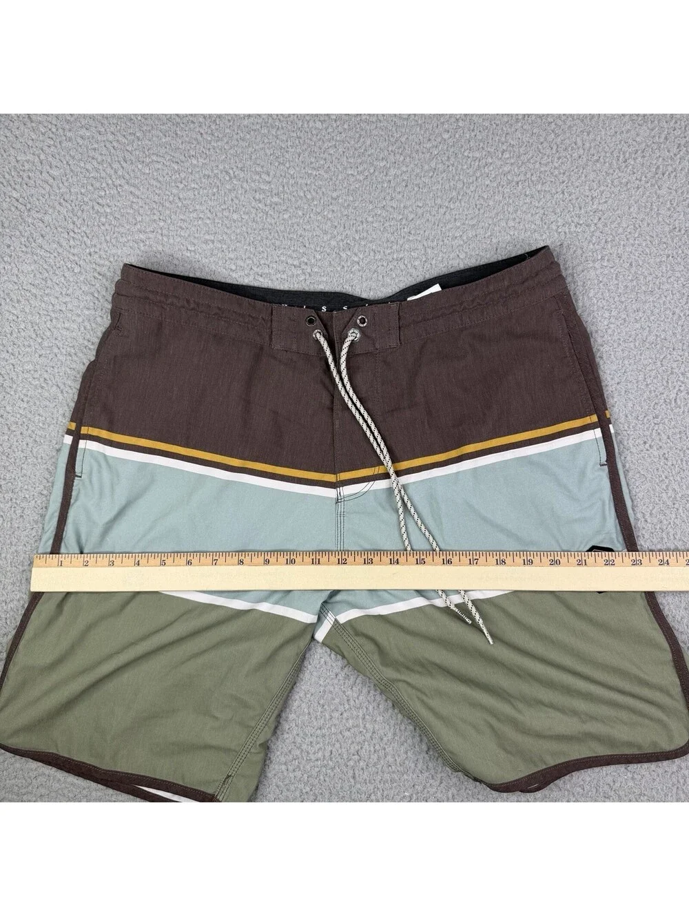 Vissla Upcycled Coconut Fabric Colorblock Boardshorts Hybrid Swim Men's 34x9